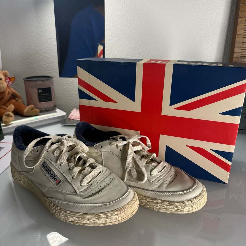 Reebok Club C 85 Size 7 Vintage Chalk White Sneakers With Box